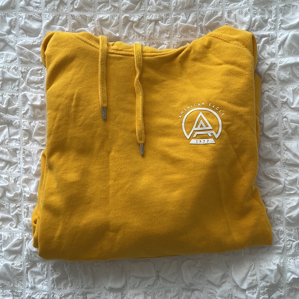 American Eagle sweatshirt